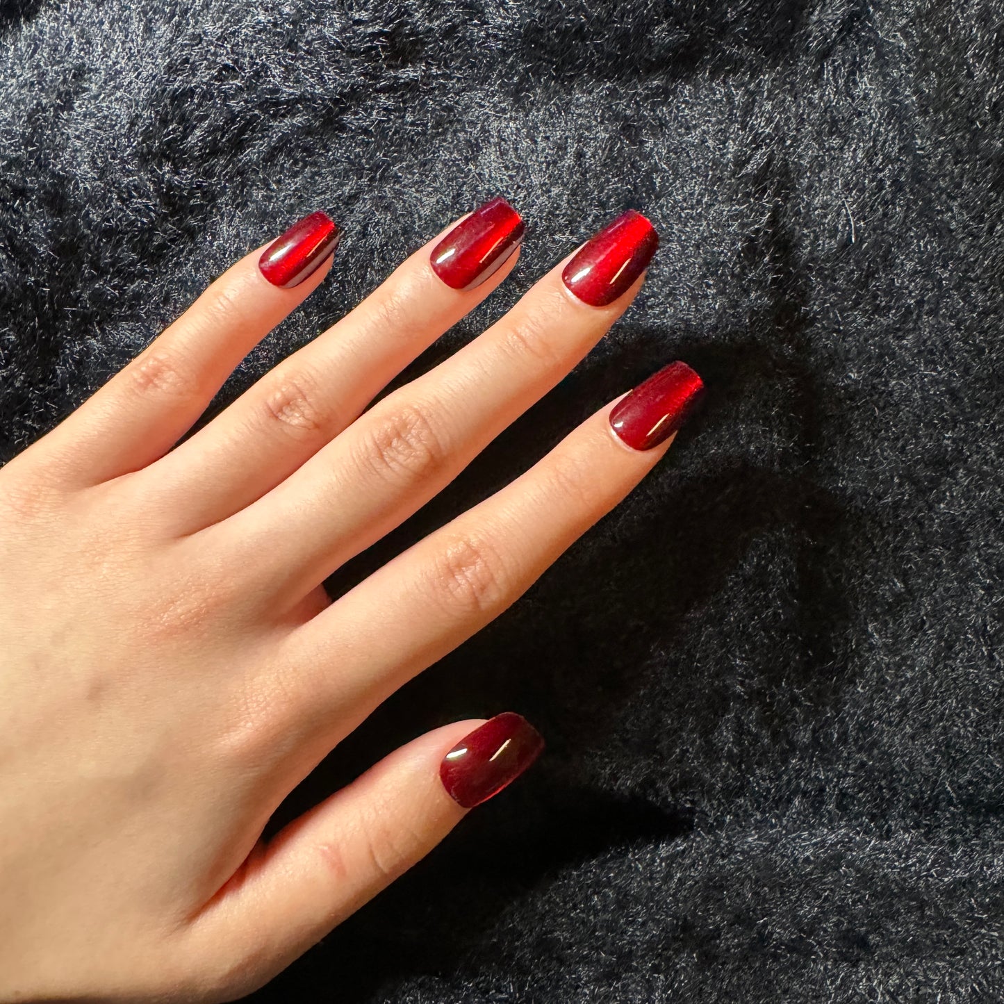 press-on nails / red cherry cat-eye