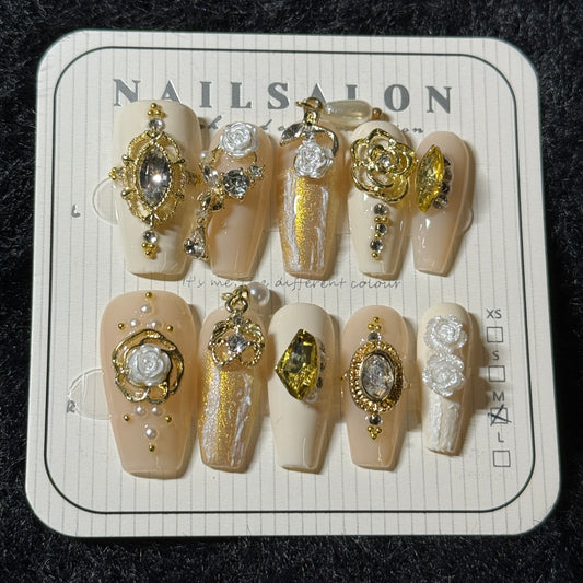 press-on nails / creamy white with golden rose